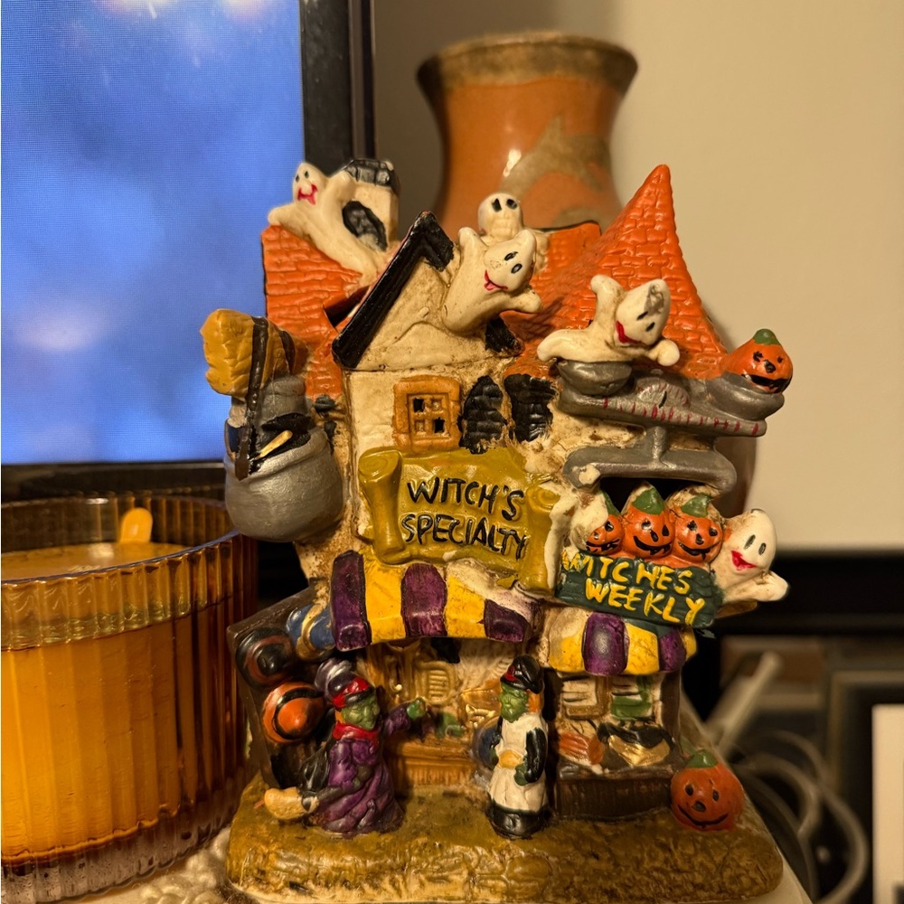 🖤🎃VTG/ Halloween Haunted House Figurine/Decor Piece